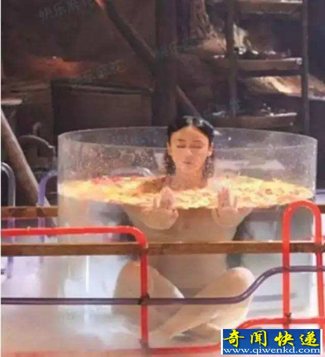 18美女洗澡全过程图片
