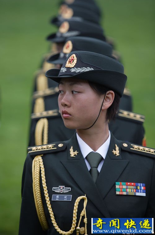 [多图]揭秘现代女兵的诞生历程
