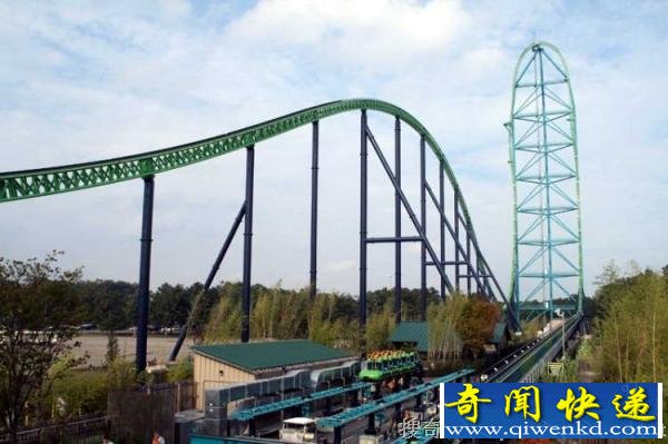 ȫ¥ Six Flags Zumanjaro: Drop of Doom