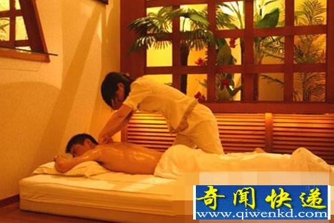 记者暗访按摩房 险些失身按摩女！
