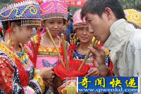 仡佬族风趣婚俗:新娘过门前要穿三双新鞋