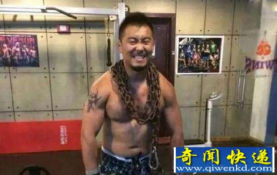 格斗狂人徐晓东挑战整个武林 挑衅邹市明李连杰发声支持太极再战!