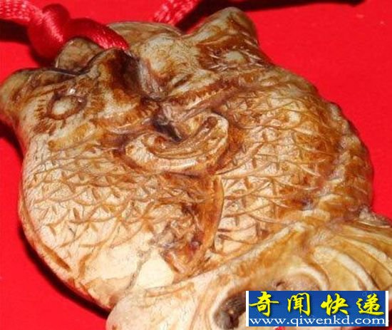 双鱼玉佩具有复制功能 可以超距输送的时间机器