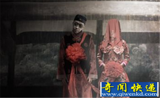 冥婚美女竟复活 生吞丈夫尸体似黑寡妇