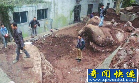 男子在自己后院挖出了这个 专家都被震惊了!