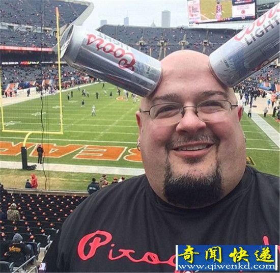 男子现实版万磁王 曾被嘲笑如今日赚过万堪称绝技