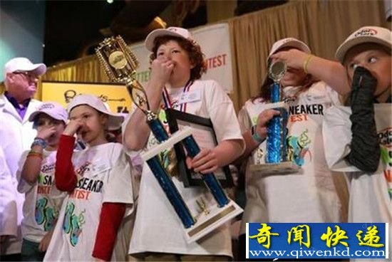 纽约举办臭鞋比赛 网友:这是一条有味道的消息