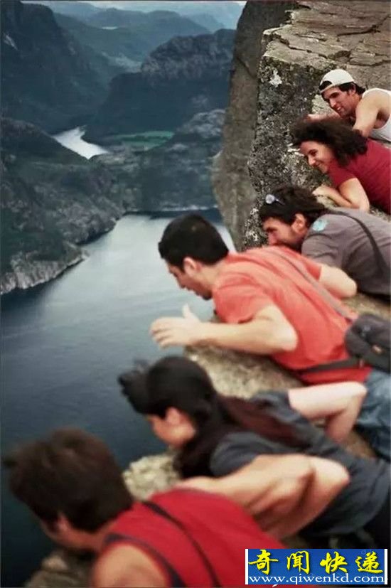 世界最惊险恐高地 扶墙族寻求刺激的天堂