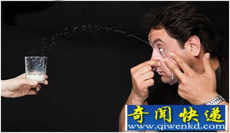 眼睛喷牛奶的人