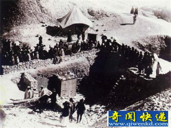 法老的诅咒 挖掘金字塔的人为何一个个神秘死去?