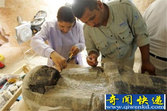 法老的诅咒 挖掘金字塔的人为何一个个神秘死去?