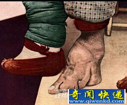 古时妇女缠裹的小脚为何称“金莲”?