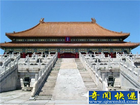 疯子大闹紫禁城 清朝衰败早有“征兆”