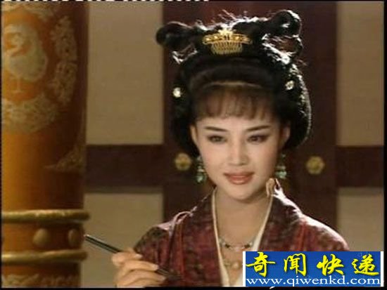 揭秘上官婉儿情爱秘史 竟与武则天共事二夫