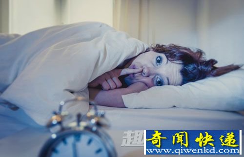 在晚上吹口哨