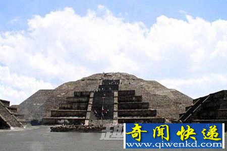 每年一万多人用于食人宴
