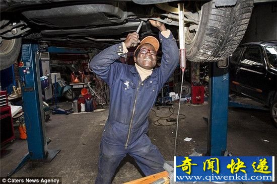 汽修工做到一半,被叫去当了国王