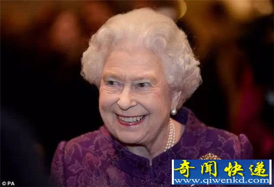 女王40万年薪招皇室段子手 帮发自拍