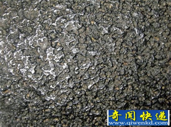 天上掉下这东西竟然使村民一夜暴富