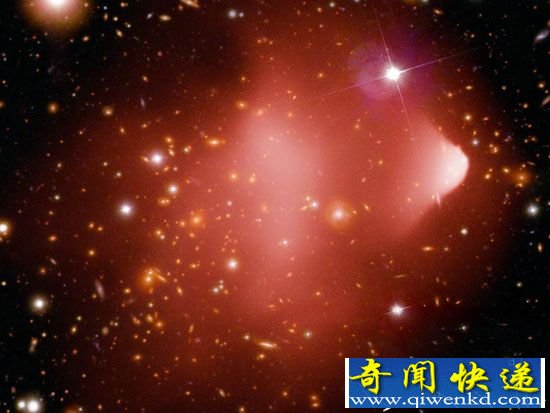 暗物质打开宇宙黑暗之门 成连接虫洞钥匙