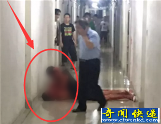 两男生寝室斗殴连捅4刀 因抢游戏蓝buff血溅宿舍