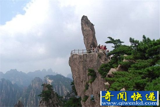 盘点!中国著名的七大飞来石