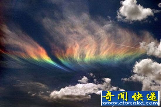 大自然十大奇特现象 地震之光居首!