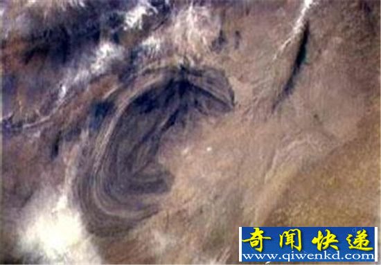 全球最有可能是时空隧道的地方:罗布泊大耳朵!