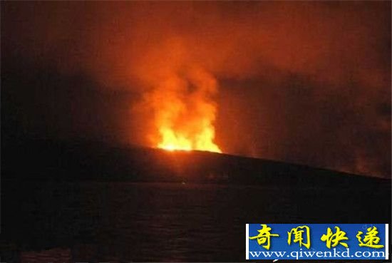 火山喷发时10个震撼景观 壮观惊人!