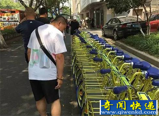 杭州现土豪金单车 单车土豪金亮瞎眼能给手机充电