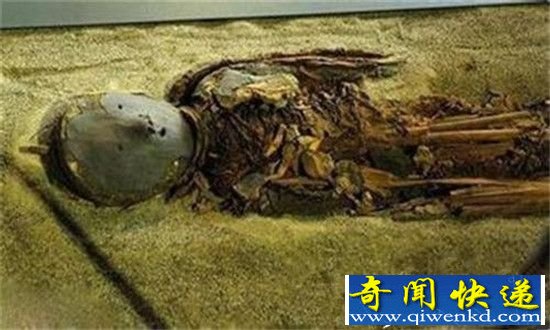 千年木乃伊在西伯利亚面世 带着铜制面具!