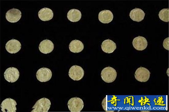 耶路撒冷发现千年宝藏 含36枚雕刻图案金币