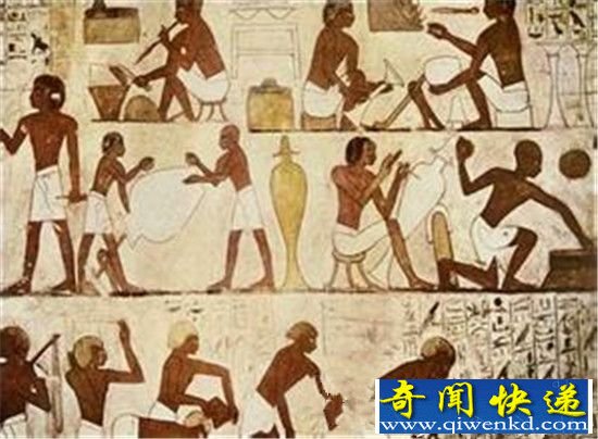 埃及吉萨金字塔附近 发现神秘壁画