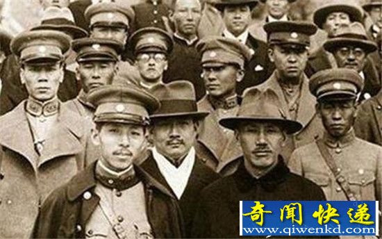 张学良被软禁 20精锐东北军的无奈结局!
