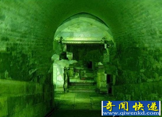 慈禧遗体三次入殓 尸体出土时的震撼景象