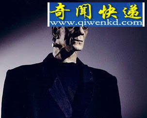 蜡像馆里的八件诡异事件:神秘的老头