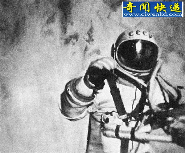 “太空行走”的第一人列昂诺夫:靠手来“走”的跋涉之旅