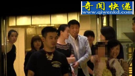 左小青老公个人资料,富豪老公大其20岁(奉子成婚)