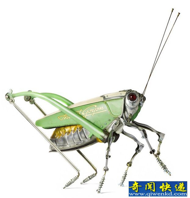 金属垃圾造精致昆虫雕塑