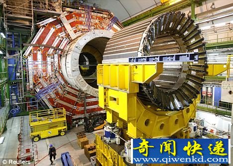 借助于大型强子对撞机实验,科学家有望揭开宇宙为何存在之谜 (图)大型强子对撞机有望揭开宇宙存在之谜