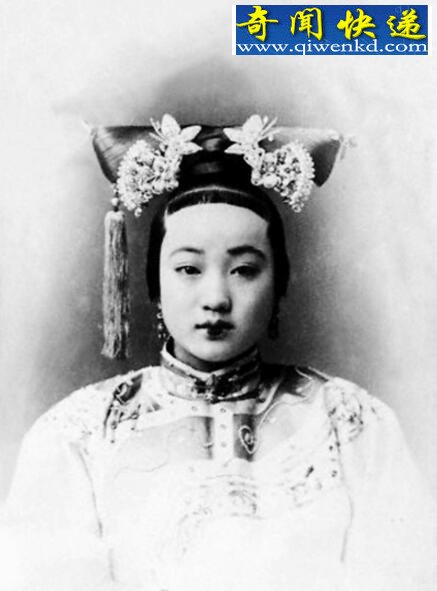 峯Ƭòùר