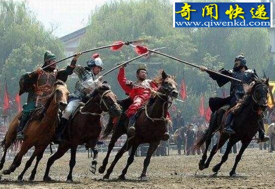 三英战吕布谁赢了,吕布驾马逃走三英扬名天下
