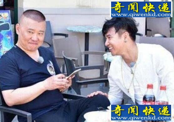 郭德纲收欧弟为徒,欧弟下跪拜师(转行相声行业)